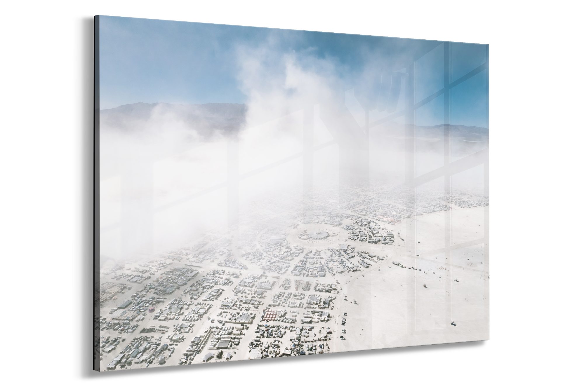Aeropolis — vista en ángulo de la obra montada